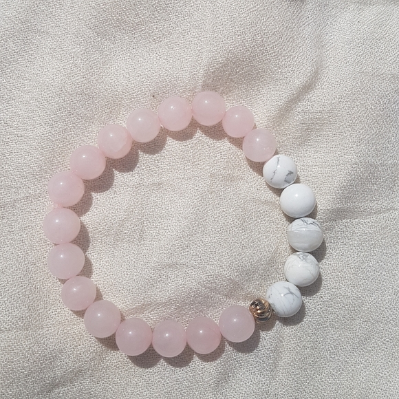 HANDMADE GEMSTONE BRACELET ๐๐ - Picture 1 of 2
